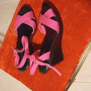 Women's Pink & Black Wedges